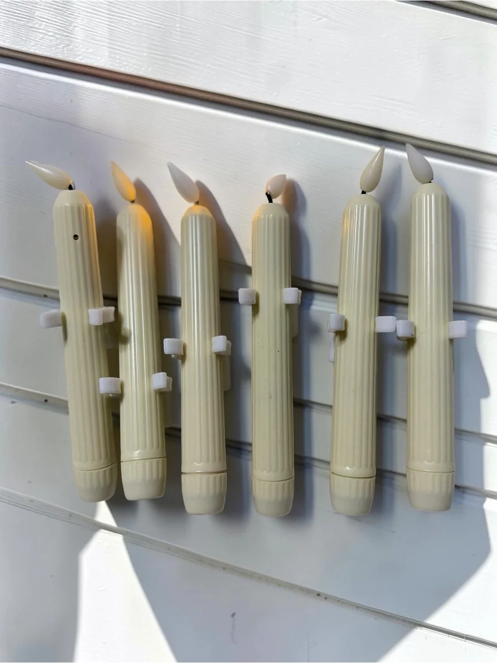 Homemory Flameless Window Candles Set of 6 Dusk-to-Dawn Sensor Battery LED